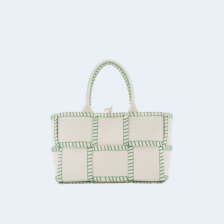 보테가 베네타 아르코 오버로크 스티치 스몰 토트백